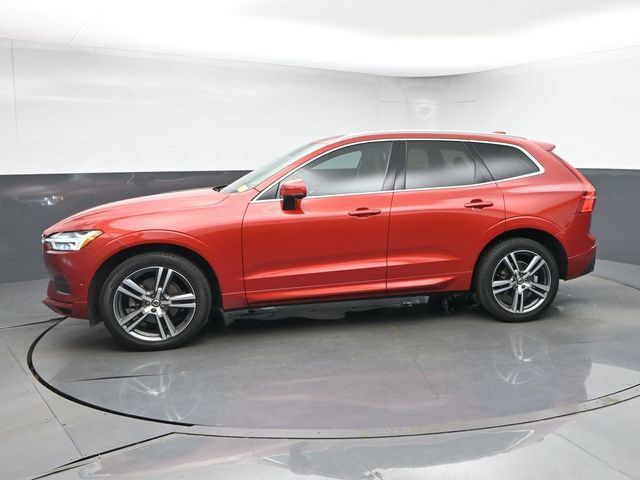 Used 2019 Volvo XC60 T5 Momentum w/ Multimedia Package FWD image 4
