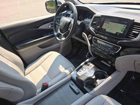 Used 2019 Honda Pilot Elite image 32