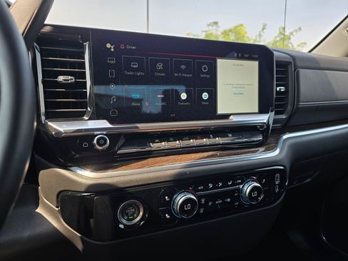 Used 2024 GMC Sierra 1500 Elevation w/ LPO, GMC Protection Package AWD/4WD image 18