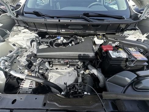 Used 2019 Nissan Rogue SV w/ Premium Package image 31