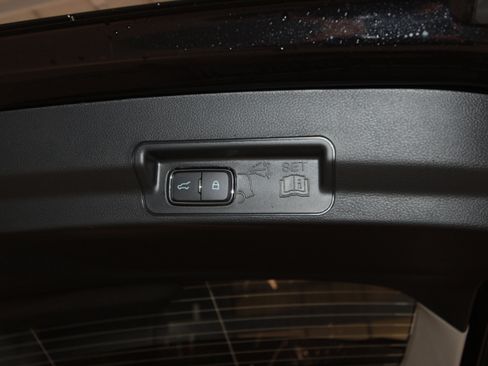 New 2026 Ford Explorer Active image 30