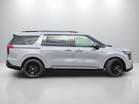 New 2026 Kia Carnival SX FWD image 3
