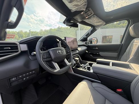 New 2026 Toyota Tundra Limited AWD/4WD image 14