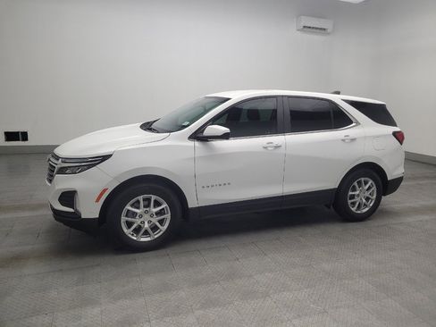 Used 2024 Chevrolet Equinox LT FWD image 2