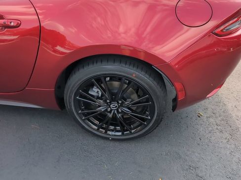 New 2026 MAZDA MX-5 Miata Club w/ Interior Package RWD image 17