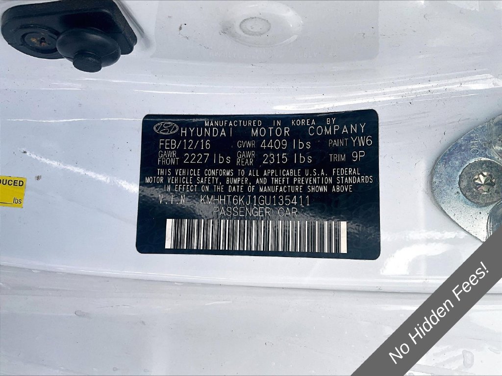 Used 2016 Hyundai Genesis 3.8 RWD image 24