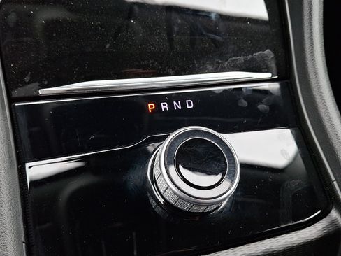 Used 2023 Jeep Grand Cherokee Laredo AWD/4WD image 14