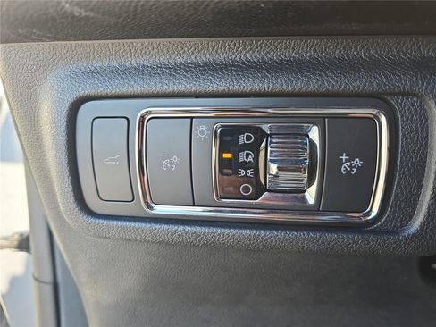 Used 2022 Lincoln Corsair FWD w/ Equipment Group 101A image 26