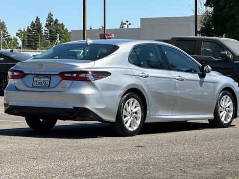 Used 2023 Toyota Camry LE FWD image 2