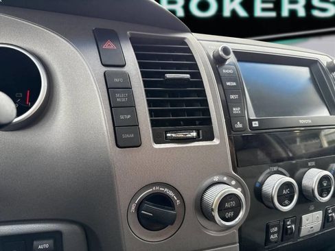Used 2013 Toyota Sequoia Limited AWD/4WD image 51