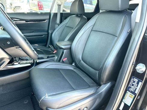 Used 2024 Kia Seltos EX FWD image 17