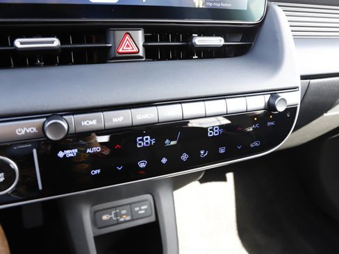 New 2025 Hyundai Ioniq 5 SEL image 30