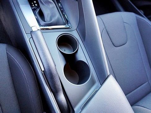 New 2026 Hyundai Elantra SE image 32