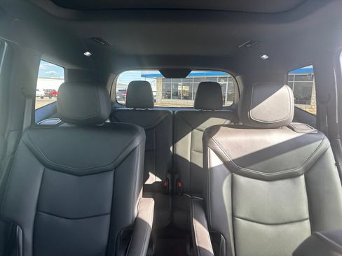 Used 2025 Cadillac XT6 Premium Luxury w/ Technology Package FWD image 8