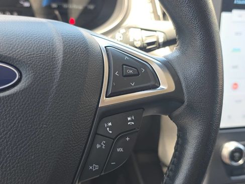 Used 2022 Ford Edge Titanium AWD/4WD image 35