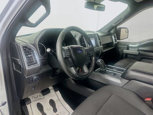 Used 2017 Ford F150 XLT w/ Equipment Group 302A Luxury AWD/4WD image 9