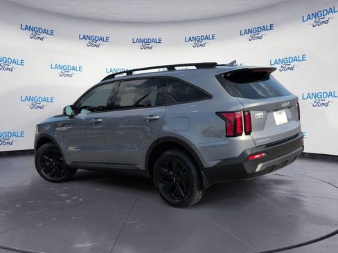 Used 2023 Kia Sorento S w/ Panoramic Sunroof Package AWD/4WD image 9
