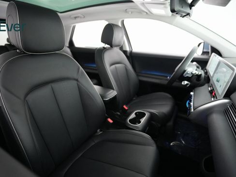 Used 2024 Hyundai Ioniq 5 Limited image 10