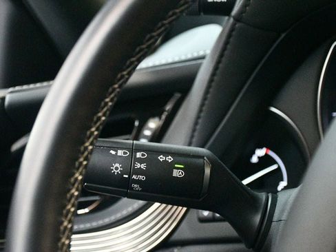 Used 2023 Lexus LS 500 w/ Accessory Package (Z2) image 67