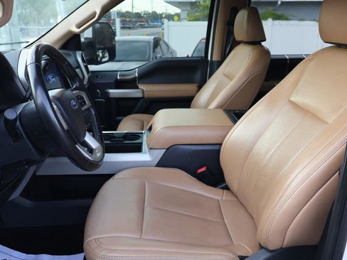 Used 2022 Ford F250 Lariat w/ Lariat Value Package AWD/4WD image 12