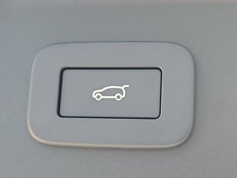 New 2026 Land Rover Range Rover Velar Dynamic SE AWD/4WD image 12