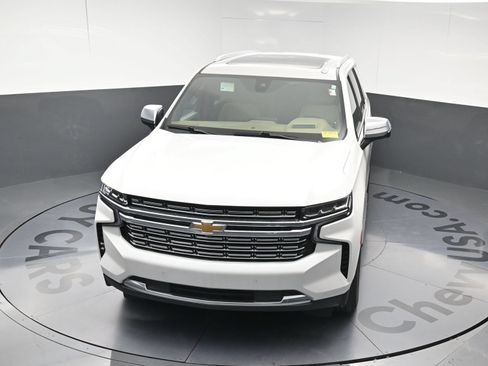 Used 2021 Chevrolet Tahoe Premier w/ Premium Package AWD/4WD image 21