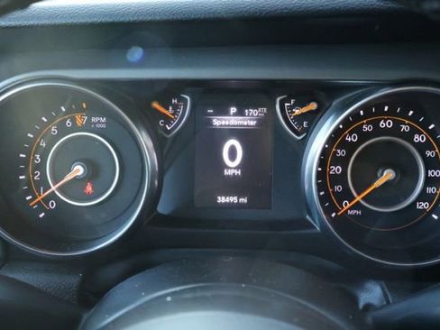 Used 2022 Jeep Gladiator Sport image 17