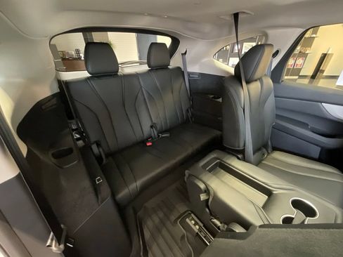 Certified 2025 Acura MDX SH-AWD image 24