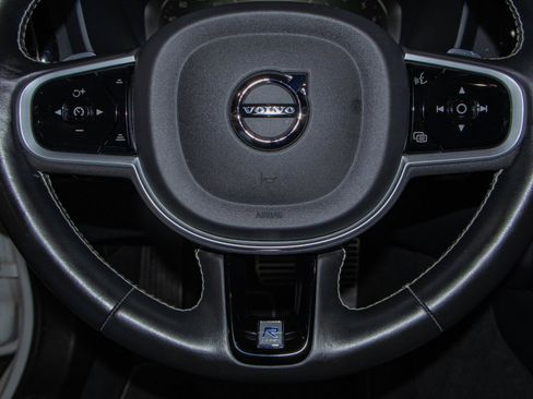 Used 2019 Volvo S60 T6 R-Design image 12