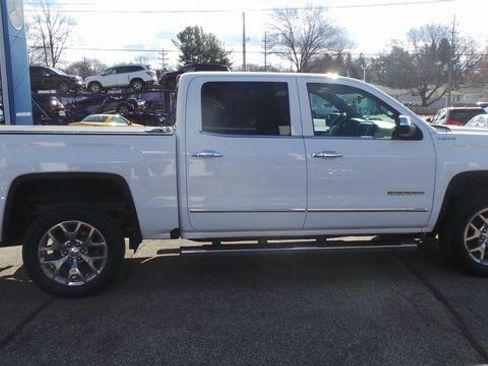 Used 2018 GMC Sierra 1500 SLT w/ SLT Premium Package AWD/4WD image 7