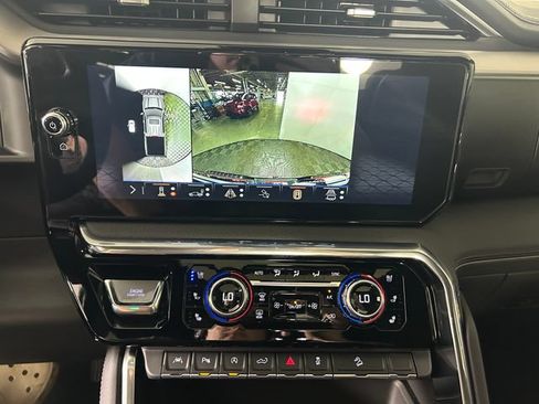 Used 2025 GMC Sierra 1500 Denali w/ Denali Reserve Package AWD/4WD image 23