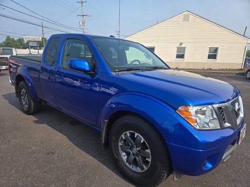 Used 2014 Nissan Frontier PRO-4X AWD/4WD image 4