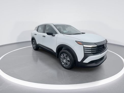 New 2026 Nissan Kicks S image 2