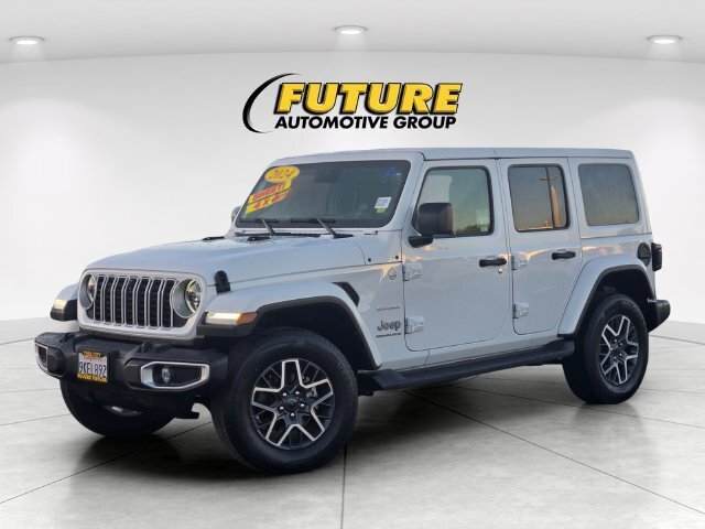 Used 2024 Jeep Wrangler Unlimited Sahara w/ Technology Group AWD/4WD image 10