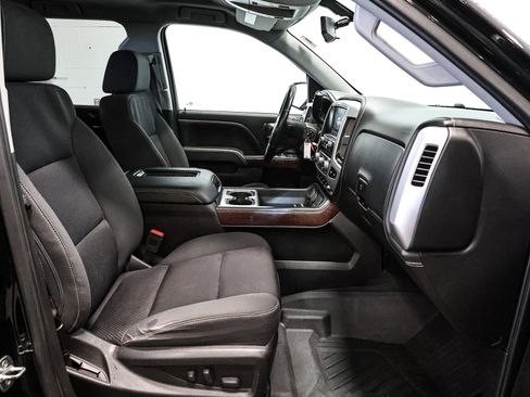 Used 2018 GMC Sierra 1500 SLE image 23