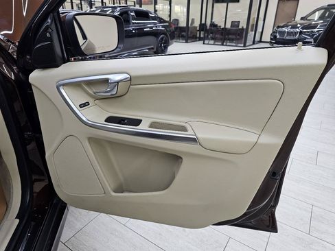 Used 2015 Volvo XC60 T5 Premier FWD image 38