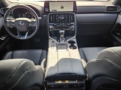 Used 2023 Lexus LX 600 4WD w/ Appearance Package image 5