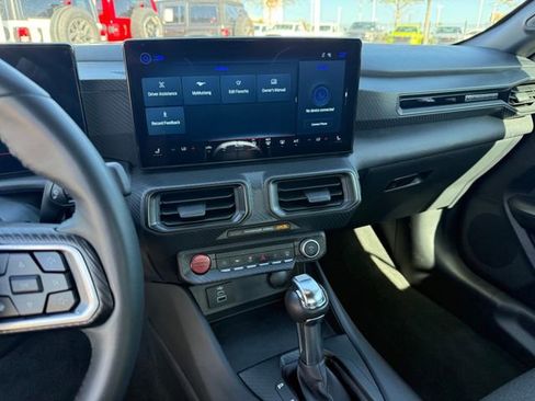 Used 2025 Ford Mustang Convertible RWD image 19