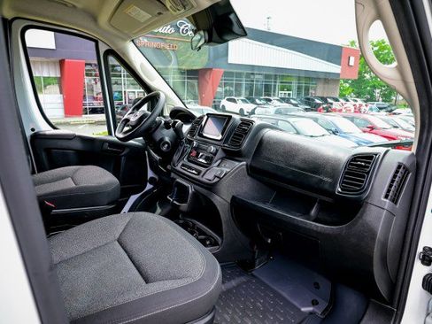 Used 2025 RAM ProMaster 2500 w/ U-Haul Equipment Group FWD image 24