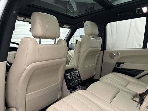 Used 2014 Land Rover Range Rover Supercharged AWD/4WD image 18