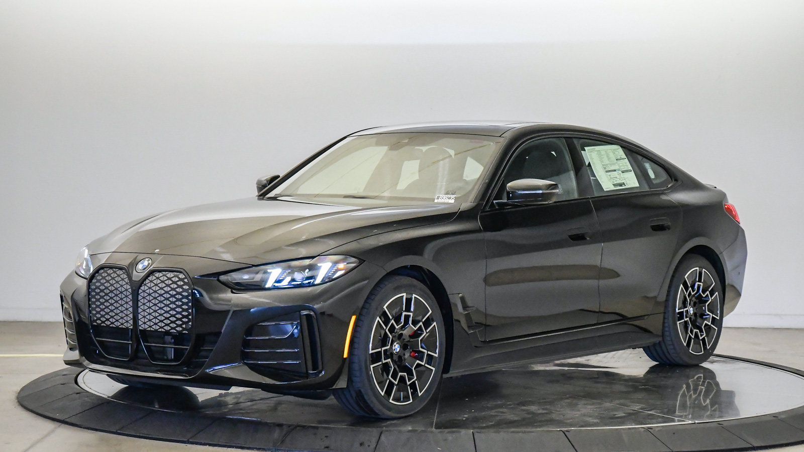 New 2026 BMW i4 eDrive40 w/ M Sport Package RWD image 1