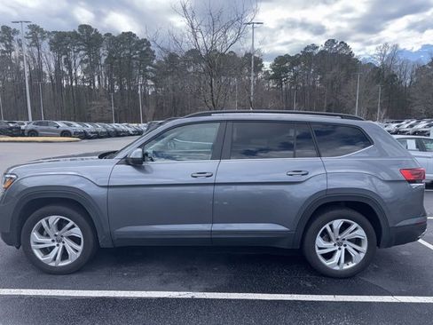 Used 2022 Volkswagen Atlas SE image 12