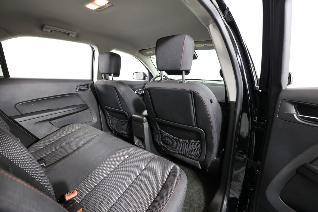 Used 2017 Chevrolet Equinox LT w/ Convenience Package FWD image 19