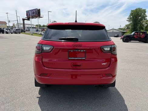 Used 2022 Jeep Compass Limited w/ (RED) Package AWD/4WD image 4