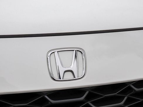 Certified 2024 Honda HR-V LX image 4