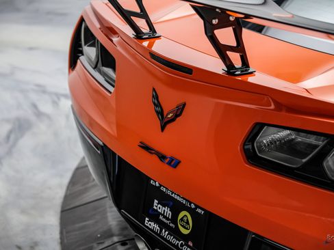 Used 2019 Chevrolet Corvette ZR1 RWD image 17