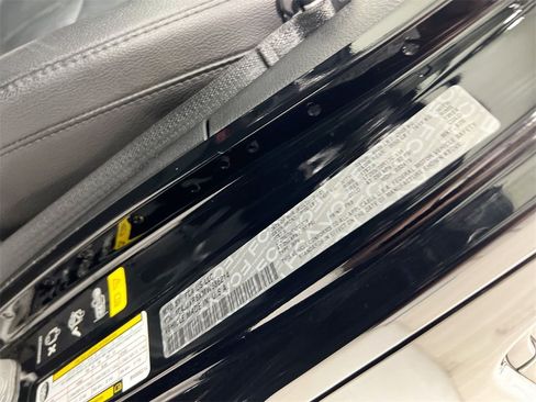 Used 2021 Jeep Wrangler Unlimited Rubicon 4xe w/ Cold Weather Group image 28