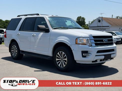 Used 2017 Ford Expedition XLT AWD/4WD image 3