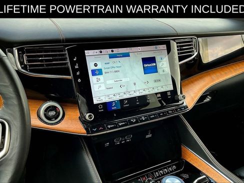 Used 2024 Jeep Grand Wagoneer L Series III image 8