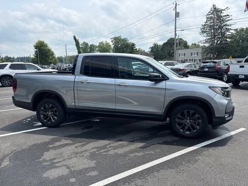 Used 2023 Honda Ridgeline Sport image 5